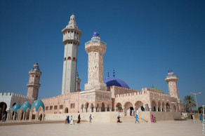 Сенегал, Большая мечеть в Тубе.